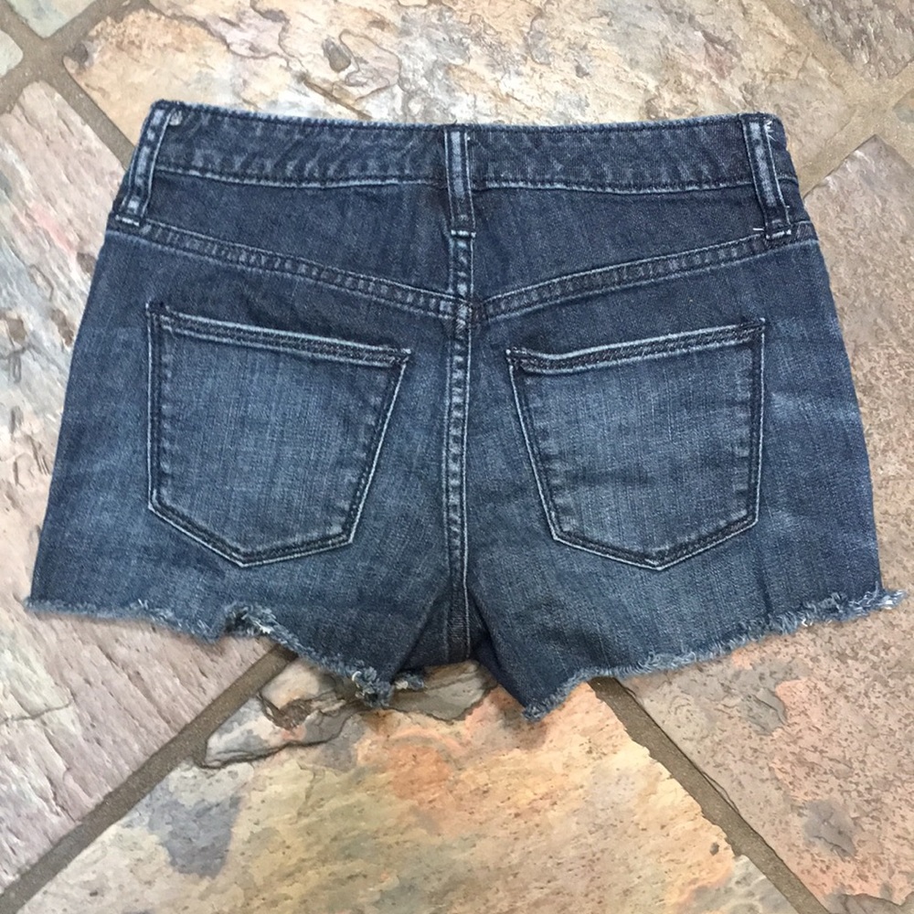 3/$20 Universal Thread High Rise Shortie - Picture 2 of 7